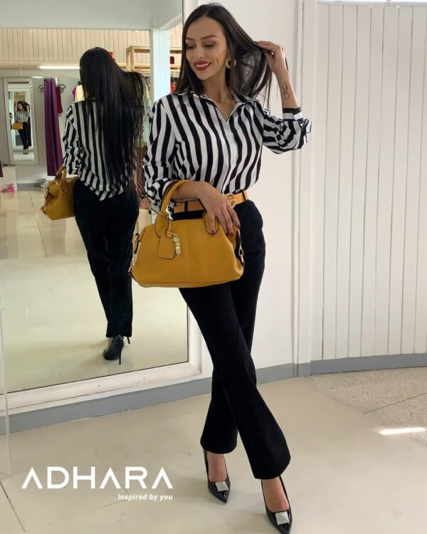 Blusa Negra Rayas 2847