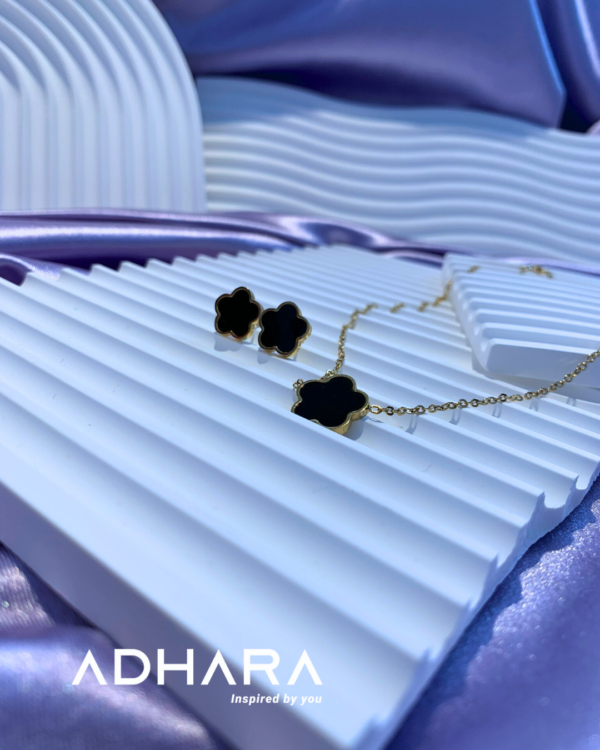 Set Collar & Aretes Van Cleef Titanio - Image 2