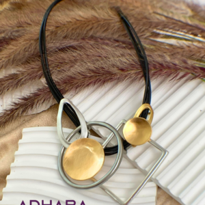 Collar Geometrico Negro y Rojo 8846